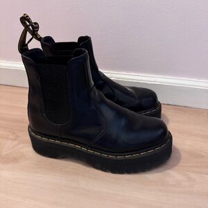 Doc Dr Marten 2976 Smooth Leather Platform Chelsea Boots Combat